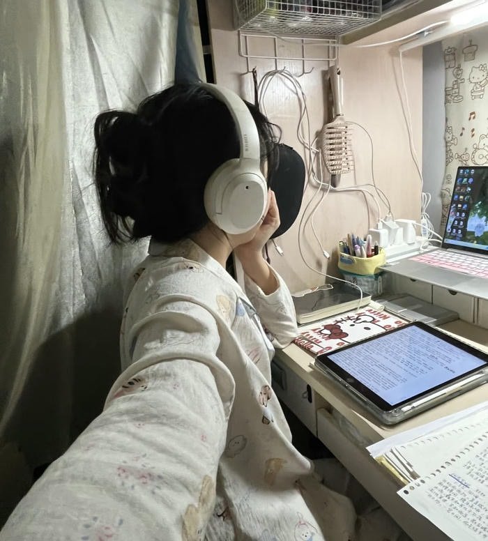 self growth study girl dp vibe