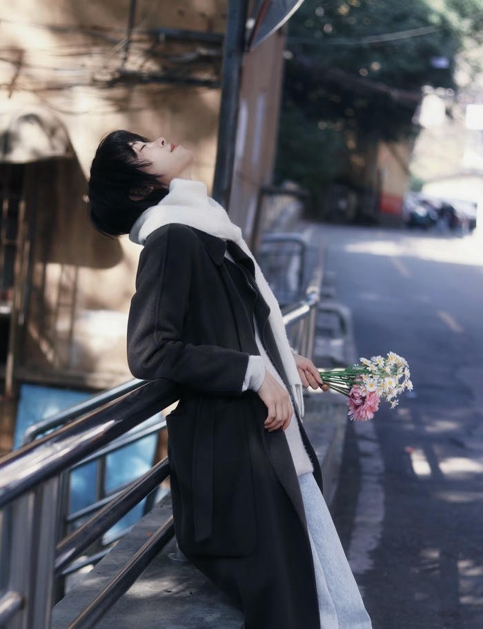 shadowed face shows alone dp for girls