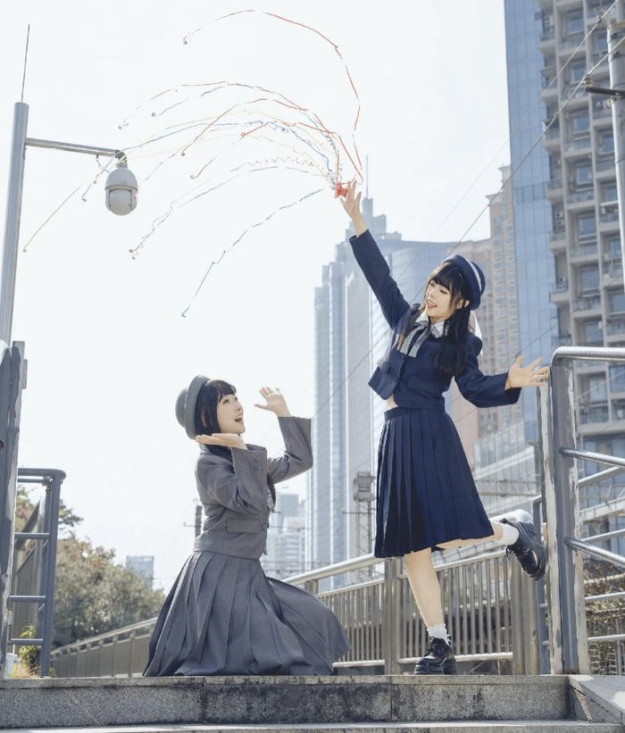 simple days shape happy girl dp glow