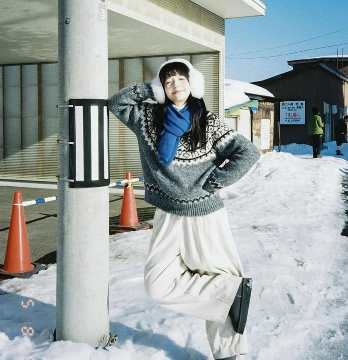 smiles overflow happy girl dp