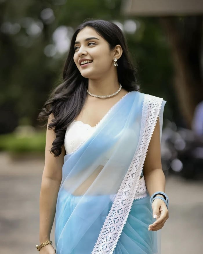 soft elegance defines saree girl dp