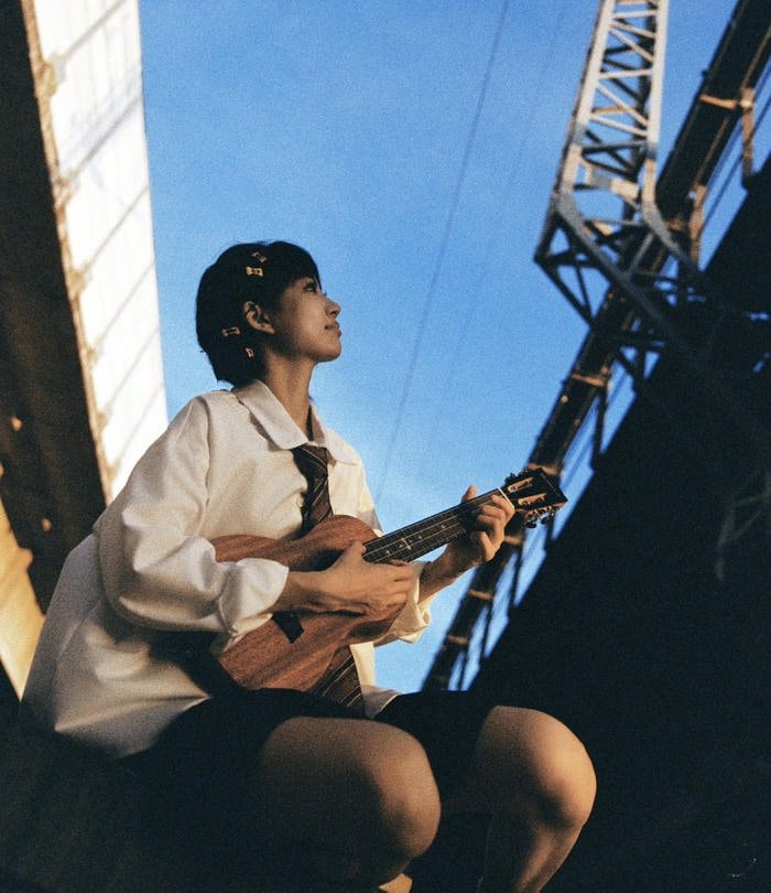 soft strings guitar girl dp cozy mood