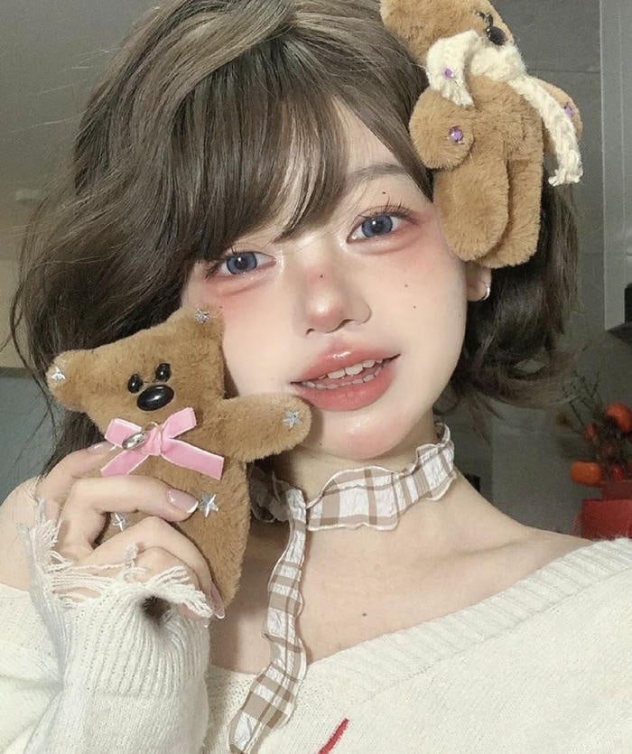 soft vibe teddy bear girl dp