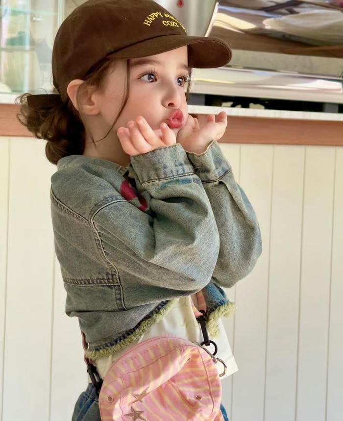 stylish baby girl dp sweet look