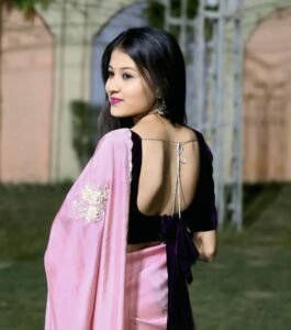 subtle charm marks saree girl dp