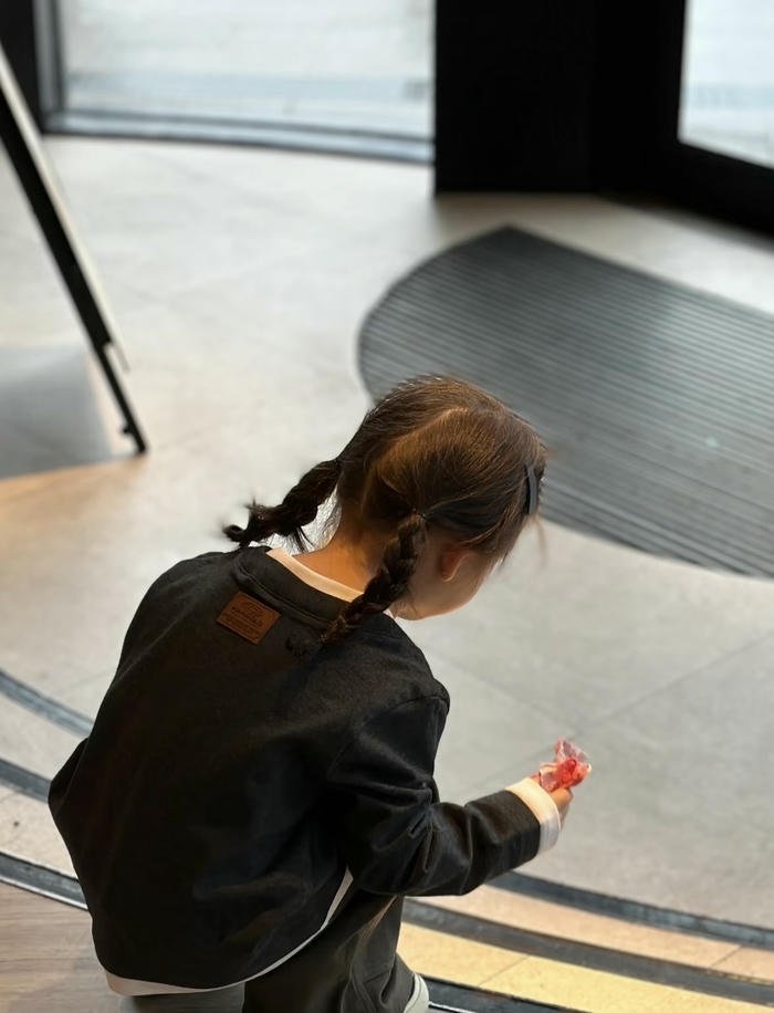 sweet baby girl dp gentle eyes