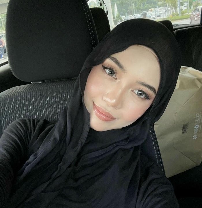 Aesthetic vibe muslim girl dp photo