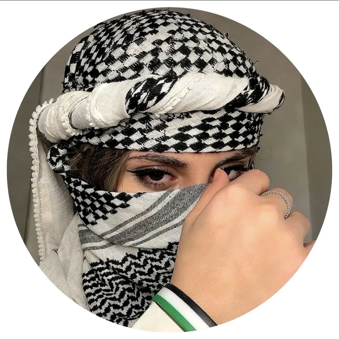 Beautiful Muslim girl dp in a soft portrait setting