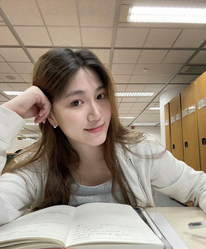 Cute exam dp for girl student