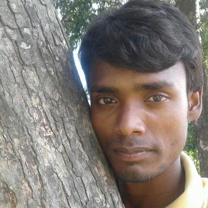 Man leaning on tree romantic pose funny picture profile