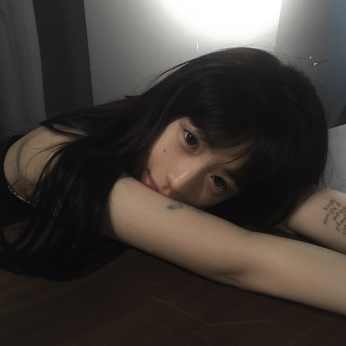 Profile dp for girls with soft aesthetic modern vibes