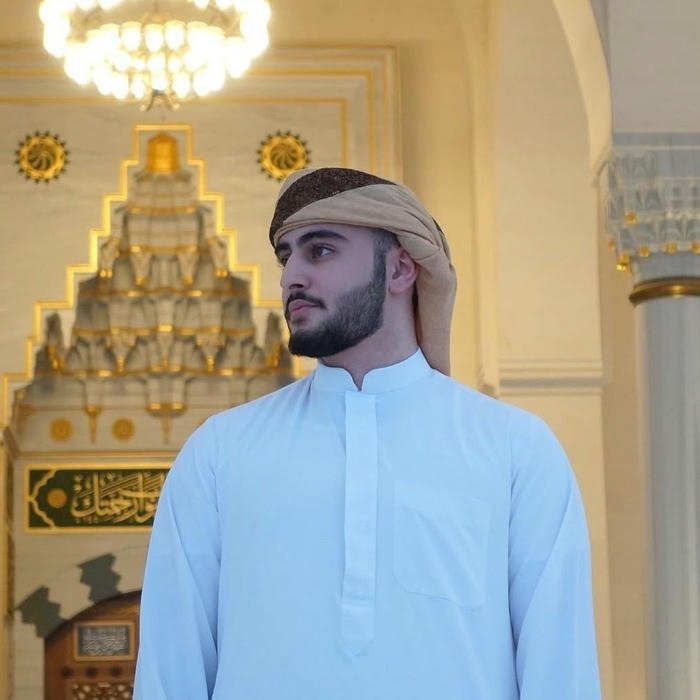 Punjabi boy dp man wearing white traditional kurta standing