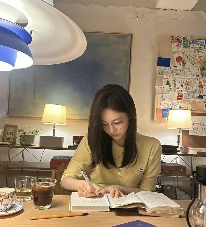 Study desk exam dp for girl