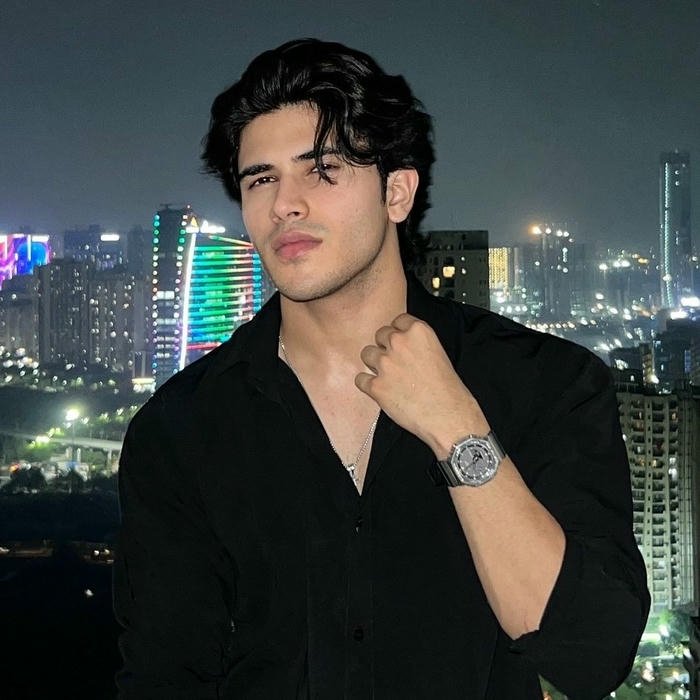 Stylish boy dp download man black shirt city night lights