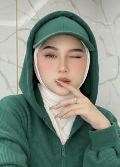 218+ Muslim Girl DP with Hijab Stunning & Trendy Profile Photos - Featured post in Girls
