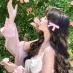 college student girl profile dp image