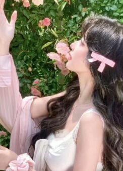 100+ Trendy profile DP for girls for WhatsApp and Instagram - Featured post in Girls