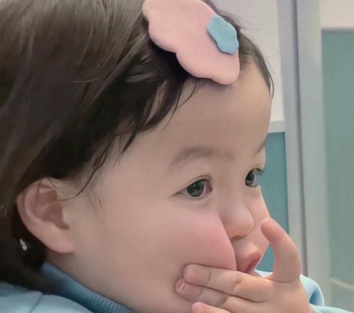 comic doodle funny dp for girls