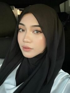 218+ Muslim Girl DP with Hijab Stunning & Trendy Profile Photos