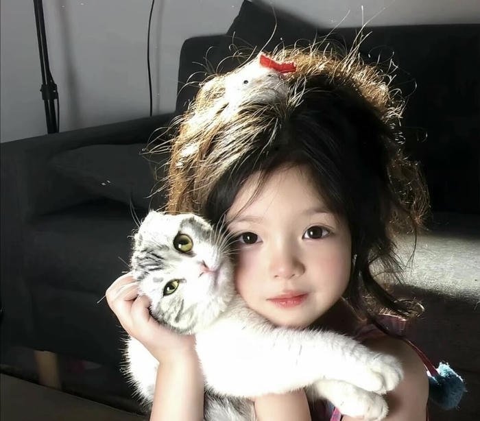 cute teen girl eyes pic dp