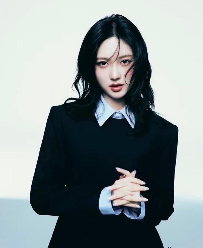 girls attitude dp trendy aesthetic pose