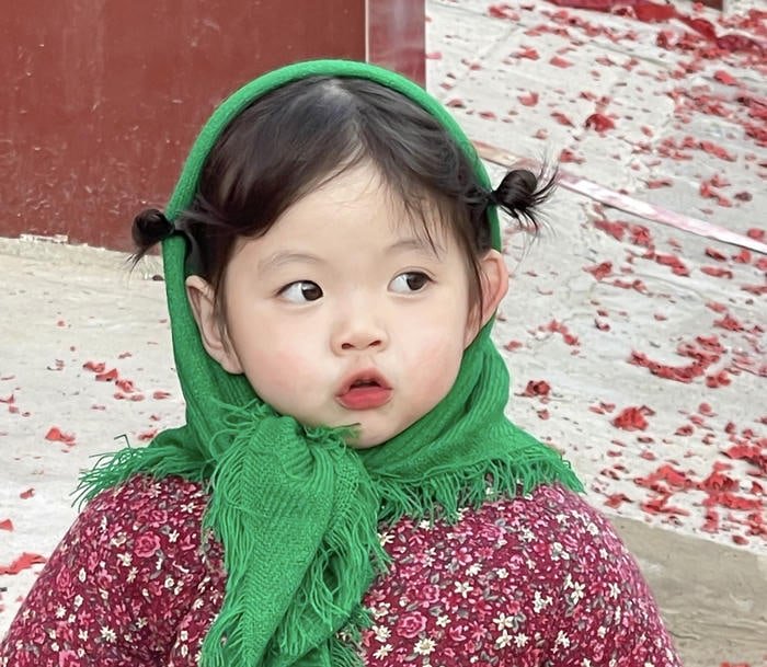 goofy smiling funny dp for girls