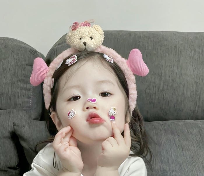 playful silly funny dp for girls