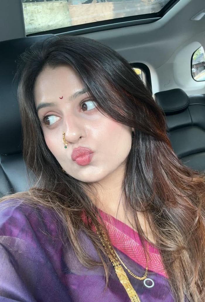 Beautiful Marathi girls dp stylish image