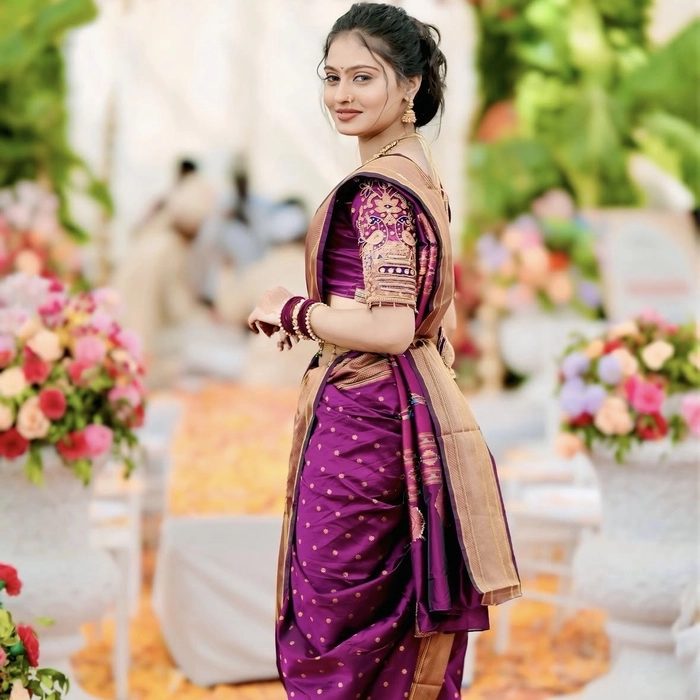 Marathi girls dp featuring traditional outfit soft aesthetic vibes