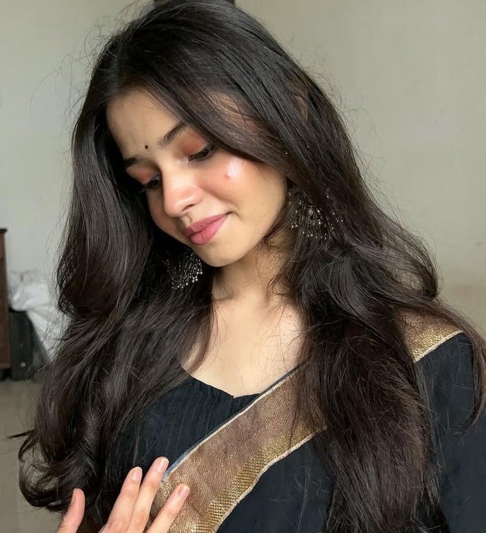 Marathi girls dp festival special photo