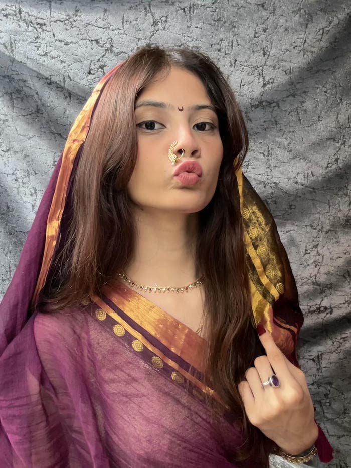 Marathi girls dp stylish modern look