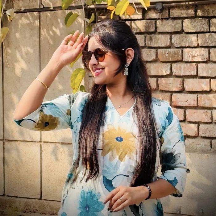Stylish Marathi girl profile picture with soft lighting atmosphere