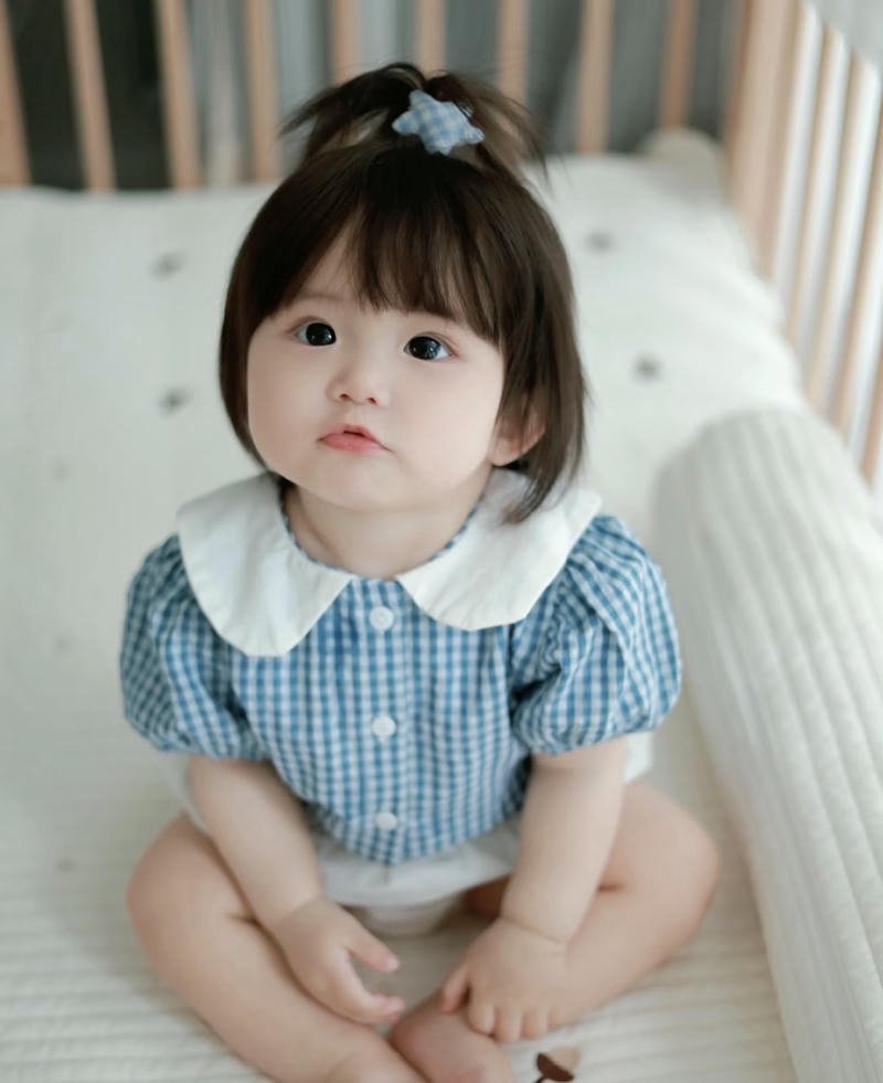 Adorable face girl baby dp innocent charm
