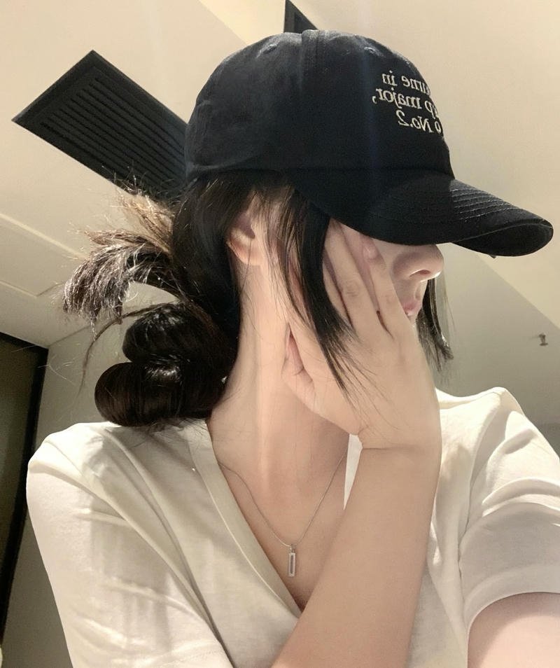 Backlight hidden face dp for girls glowing silhouette mood