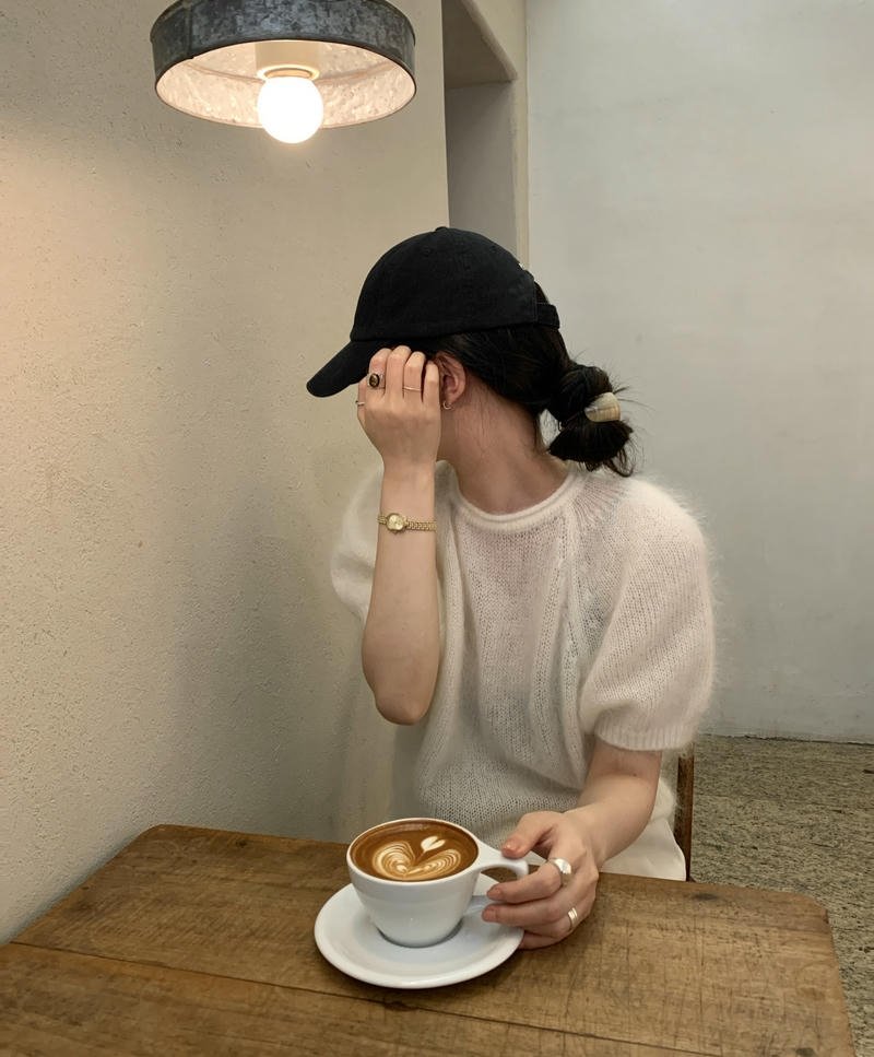 Bold fashion dp pics for girls strong stylish vibe