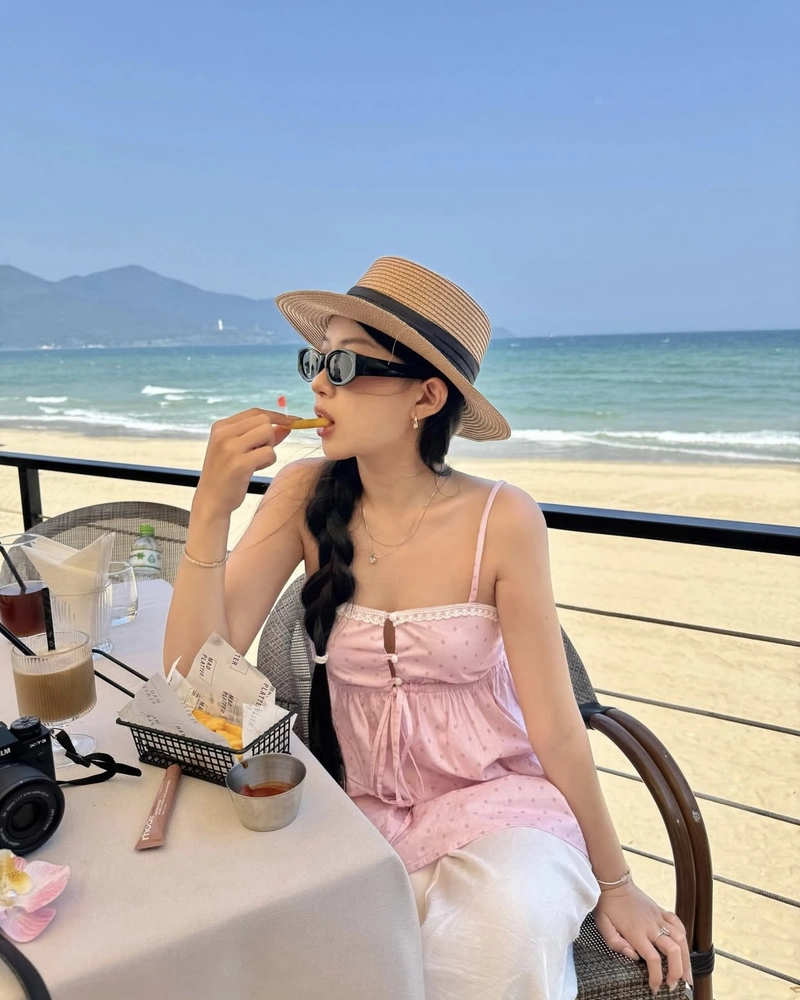 Bright happy energy girls images for dp cheerful smile