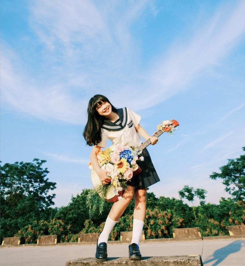 Bright smile girl with guitar dp happy sunny energy