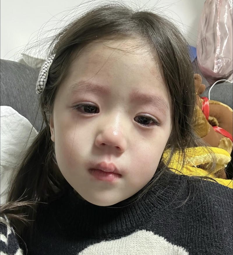 Broken mood sad baby girl dp deep emotional vibe