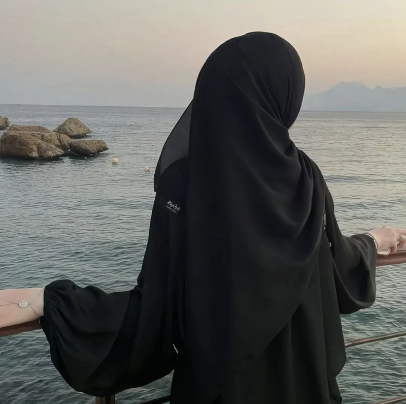Calm mood dp for islamic girl quiet peaceful aesthetic