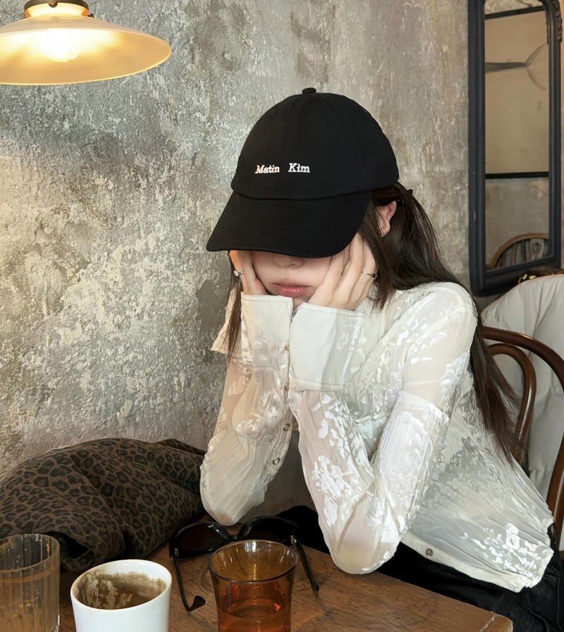 Chill mood dp pics for girls relaxed cozy vibe