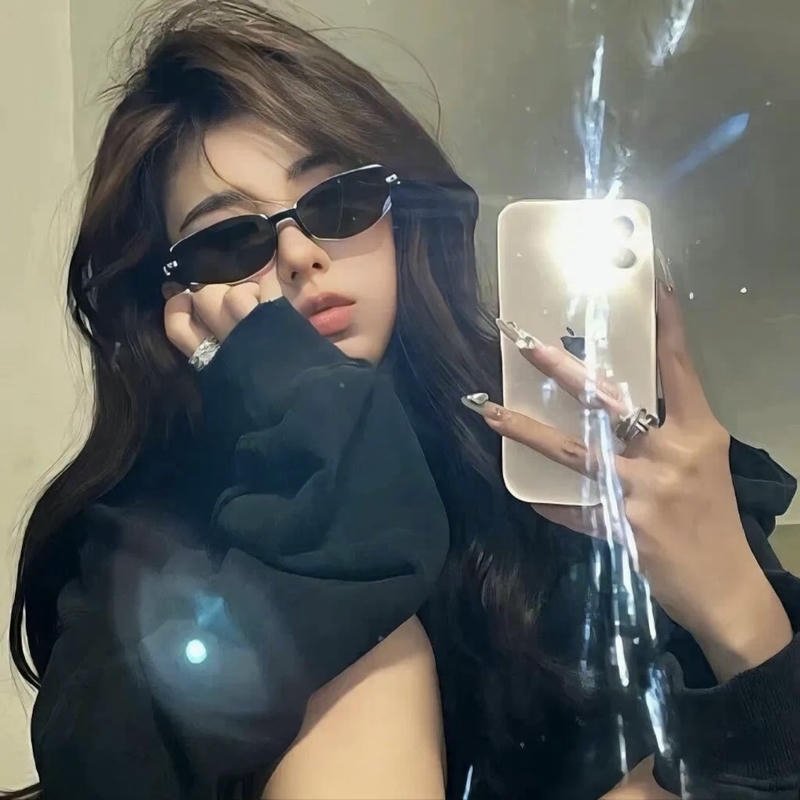 Cool attitude stylish cool dp for girls bold energy