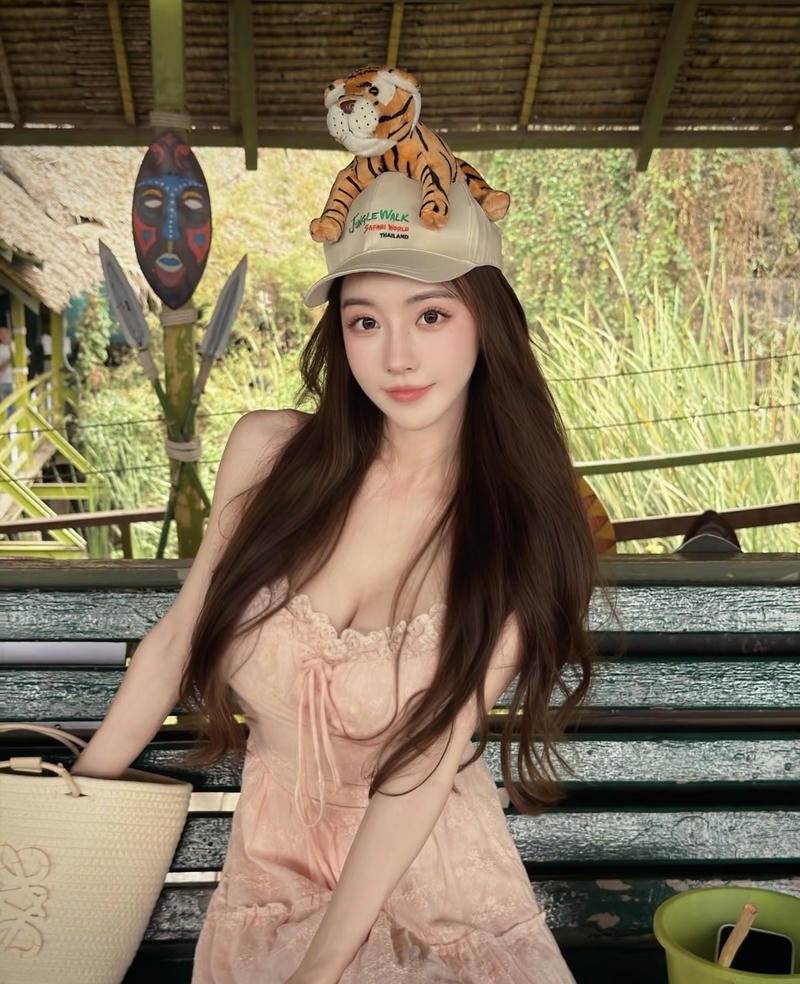 Cute smile girl for dp pic joyful bright vibe