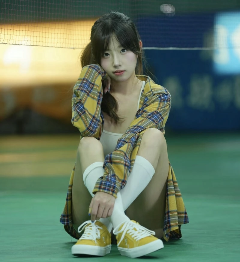 Cute vibe girl whatsapp dp image playful expression