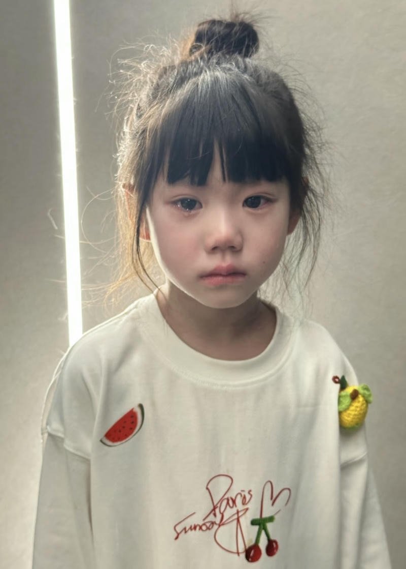 Dark vibe sad baby girl dp moody aesthetic tone