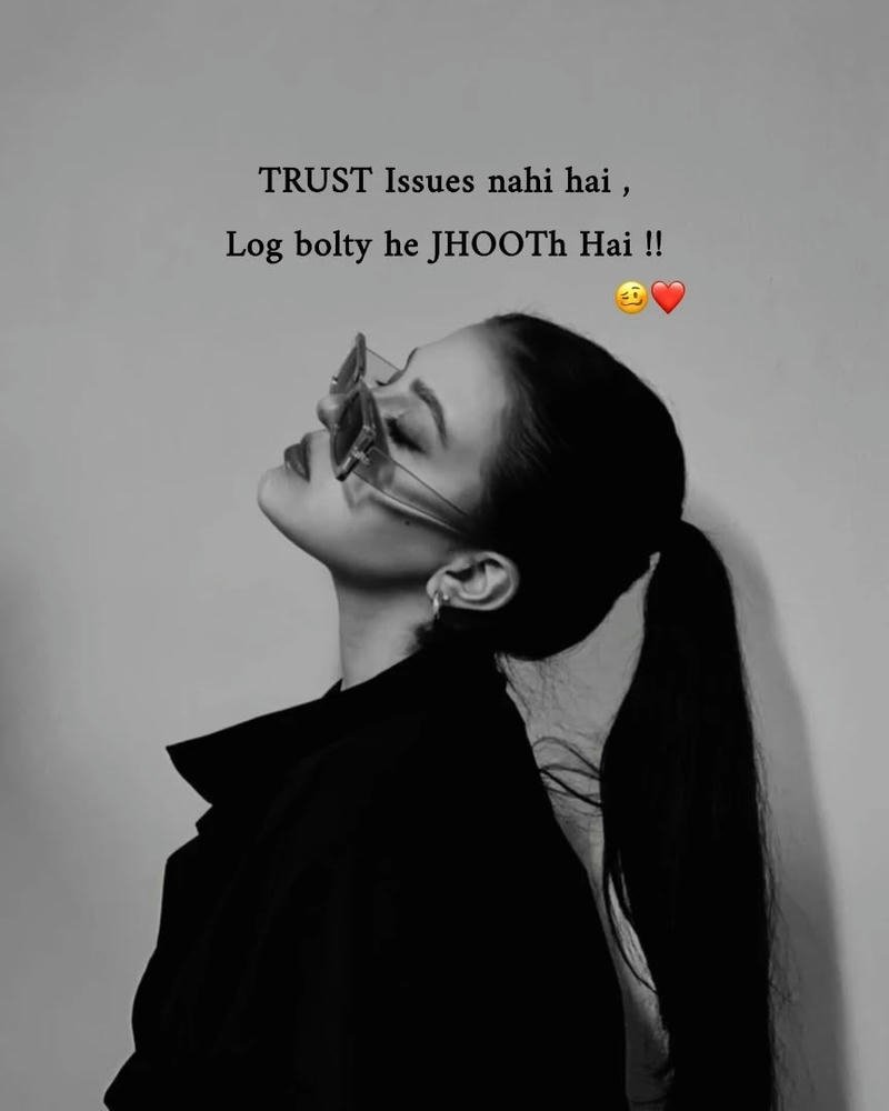 Elite bold queen personality with strong confident vibe attitude girl shayari dp