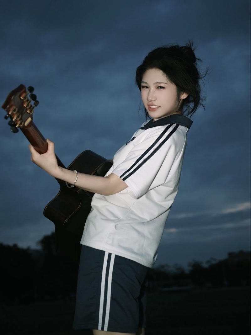 Emotional girl with guitar dp deep soulful vibe