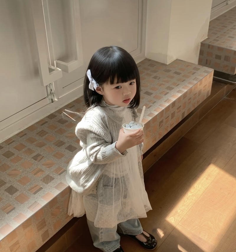 Girl baby dp calm cute relaxed energy