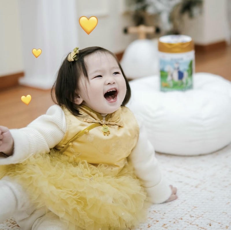 Girl baby dp fresh morning light soft glow