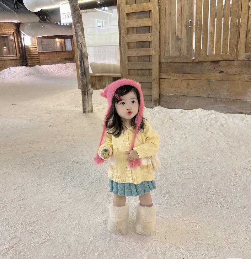 Girl baby dp simple clean cute style