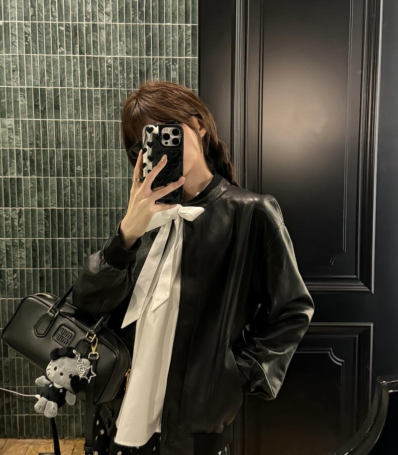 Girly vibe dp pics for girls cute pastel look